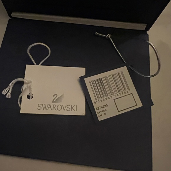 Swarovski Octea Watch - Picture 3 of 7